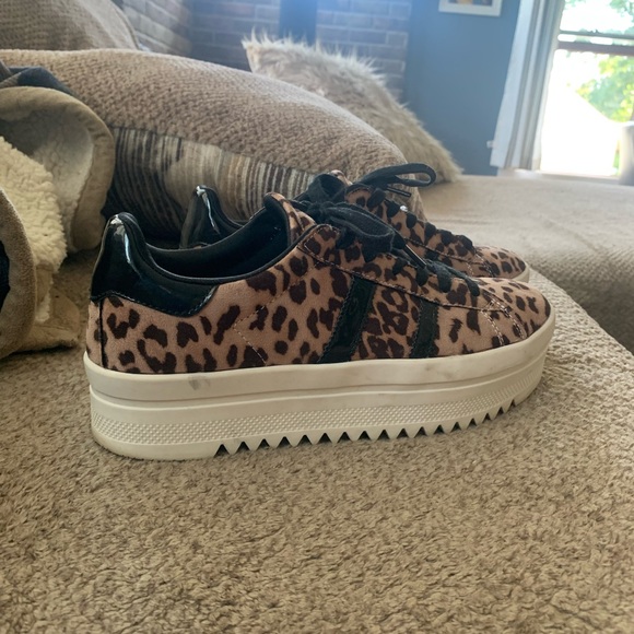 Leopard print shoes - Picture 2 of 4